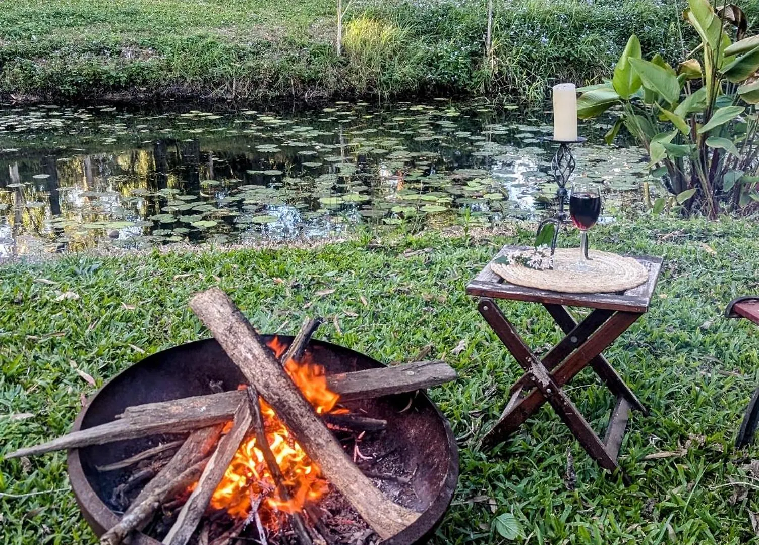 Amamoor - Living Waters Hotel 0*,