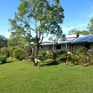 Amamoor Lodge Bed & Breakfast